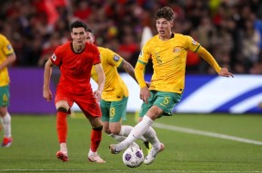 开云APP-关于澳大利亚队教练压力巨大！，Faker遭遇二十持续失利比赛高潮迭起的信息