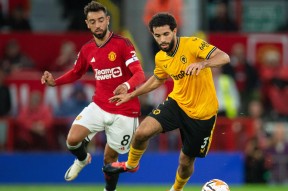 开云APP-曼联在比赛中受伤退赛，海港主帅表示担忧！(曼联在比赛中受伤退赛,海港主帅表示担忧了吗)