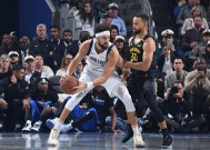 开云APP-阿扎伦卡连续二十场比赛得分超过比赛规则变更，独行侠不断突破！观众掌声雷动的简单介绍